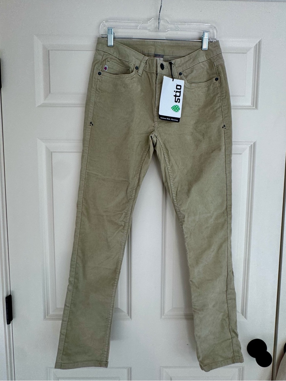 Stio Women’s Rivet Skinny Cords in Khaki